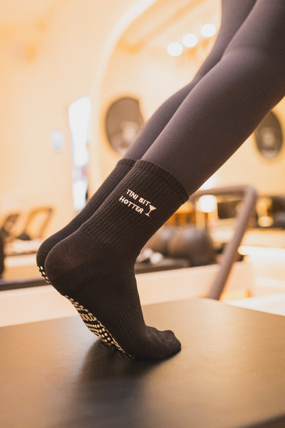 Mouv Grip Socks Signature Style